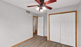 6524 154th St W 107, Apple Valley, MN 55124