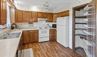 4441 Chantel Dr, Alton, IL 62002