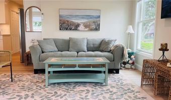 115 Wellington Ave 1, Newport, RI 02840