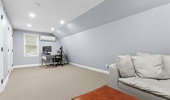 157 Harvard Rd, Bolton, MA 01740