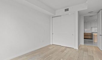 1020 SUNSET POINT Rd 611, Clearwater, FL 33755