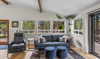 18943 Martingale Cir, Bend, OR 97703