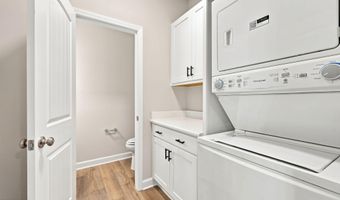 987 Rialto Ln, Ayden, NC 28513