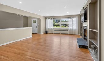 10 Willo Ln, Albany, NY 12211