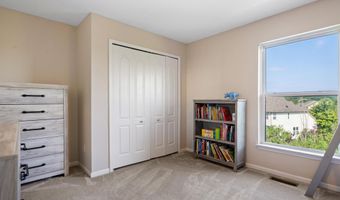 1690 Meadowside Dr, Ann Arbor, MI 48104