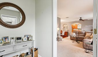 15 5th Ave, Avenel, NJ 07001