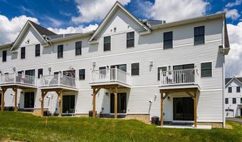 28 Northfield Dr, Dover, NH 03820