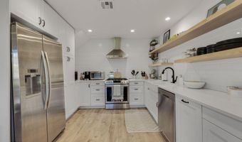 5757 Lake Lindero Dr, Agoura Hills, CA 91301