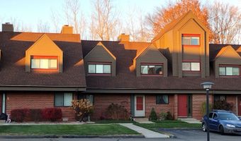 69 Montoya Dr 69, Branford, CT 06405