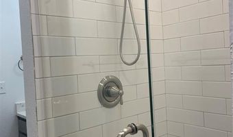 17079 Upper Bay Rd, Addison, TX 75001