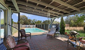 16832 Bunny Ln, Anderson, CA 96007