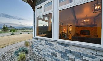 6 Whitney Dr, Cody, WY 82414