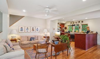 2473 Mt Hope Rd, Dodgeville, WI 53533