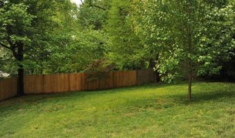 6902 STONEYBROOKE Ln, Alexandria, VA 22306
