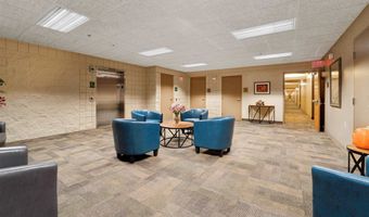 400 N RICHMOND St 323, Appleton, WI 54911
