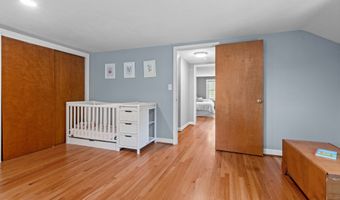 24 Maple Edge Dr, Bloomfield, CT 06002