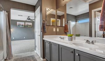 1806 W TWAIN Dr, Anthem, AZ 85086