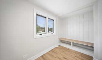 509 E Lincoln St, Arlington Heights, IL 60005