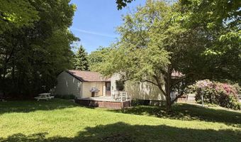 120 Carriage Hill Rd, Brattleboro, VT 05301