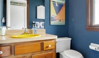 150 Brandywine Dr, Amherst, NY 14221
