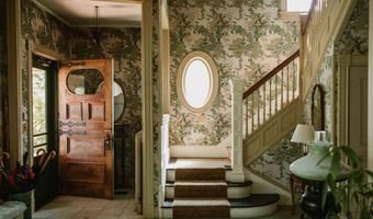 124 Elm St, Bennington, VT 05201