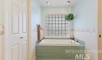 15153 Horseshoe Dr, Caldwell, ID 83607