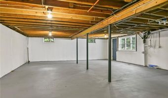 88 Grand View Rd, East Greenwich, RI 02818