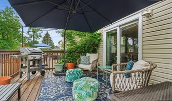 34 Carlisle St, Bergenfield, NJ 07621