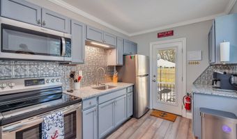 409 Heyward St, Beaufort, SC 29902