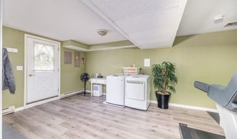 5 Emerald Dr, Alloway, NJ 07422