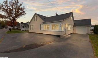 114 Interlochen Dr, Algonac, MI 48001