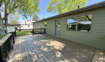 814 S Park St, Aberdeen, SD 57401