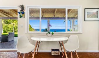 1004 N Honokala Rd B, Haiku, HI 96708