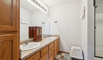 121 Silver Leaf Ln, Baldwin City, KS 66006