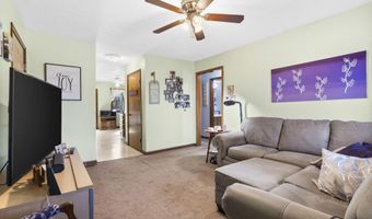 1006 Baretta Ct, Aurora, MO 65605