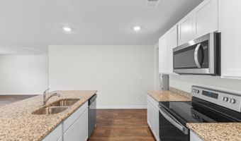 572 Woodland Farms Cir, Aynor, SC 29511