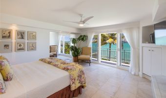 756 Mokulua Dr, Kailua, HI 96734