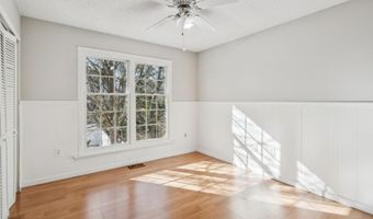 107 Spruce Cir N, Barnegat, NJ 08005