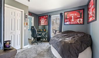 1712 Hotel Rd, Auburn, ME 04210