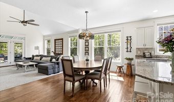 15 Quail Hollow Dr, Arden, NC 28704