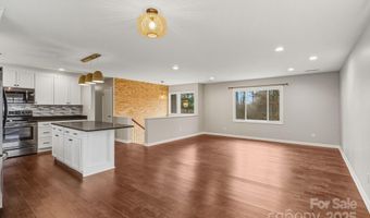 47 Pensacola Ave, Arden, NC 28704