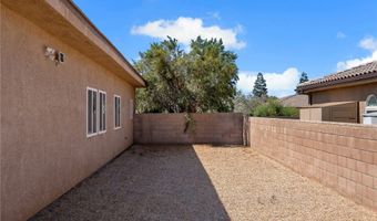 19274 Kanbridge St, Apple Valley, CA 92308
