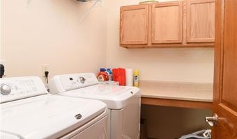 1699 Glade Dr SW, Altoona, IA 50009