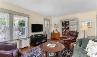 141 Coggeshall Ave, Newport, RI 02840