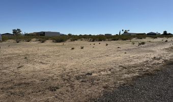 W William Road B, Aguila, AZ 85320