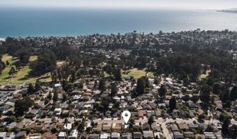 527 Clubhouse Dr, Aptos, CA 95003