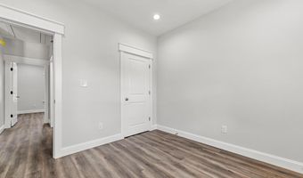 212 Hugo St, Bay St. Louis, MS 39520