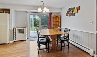 30 Marion Ave, Auburn, MA 01501