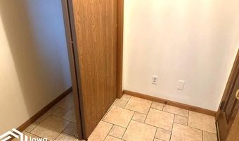 28 Schutter Cir, Algona, IA 50511