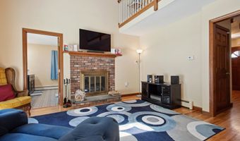 10 Colonial Dr, Clinton, CT 06413